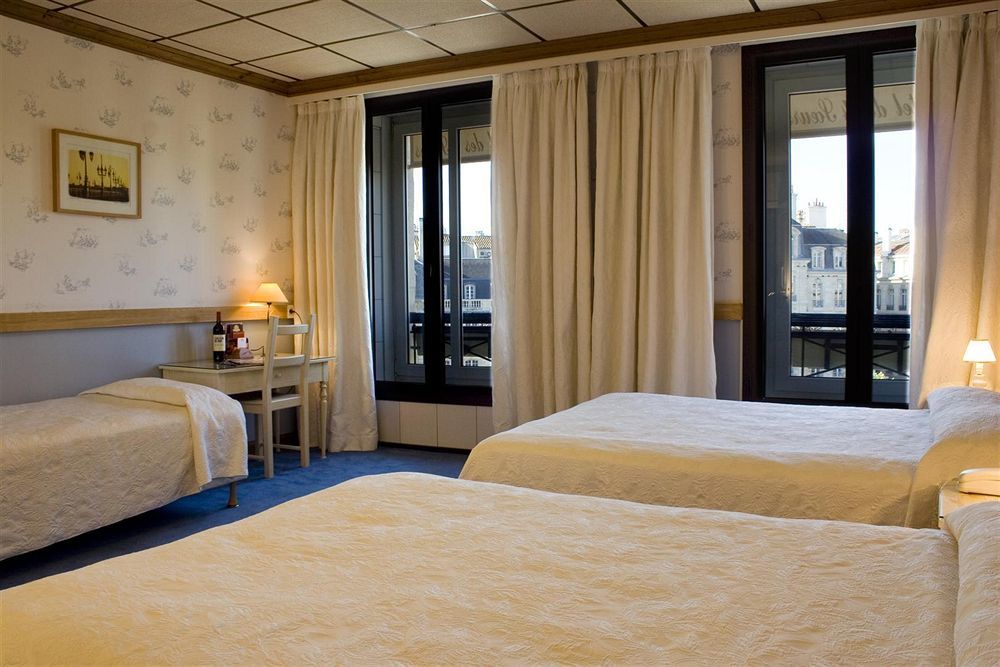 Hotel Des 4 Soeurs Bordeaux Exteriör bild